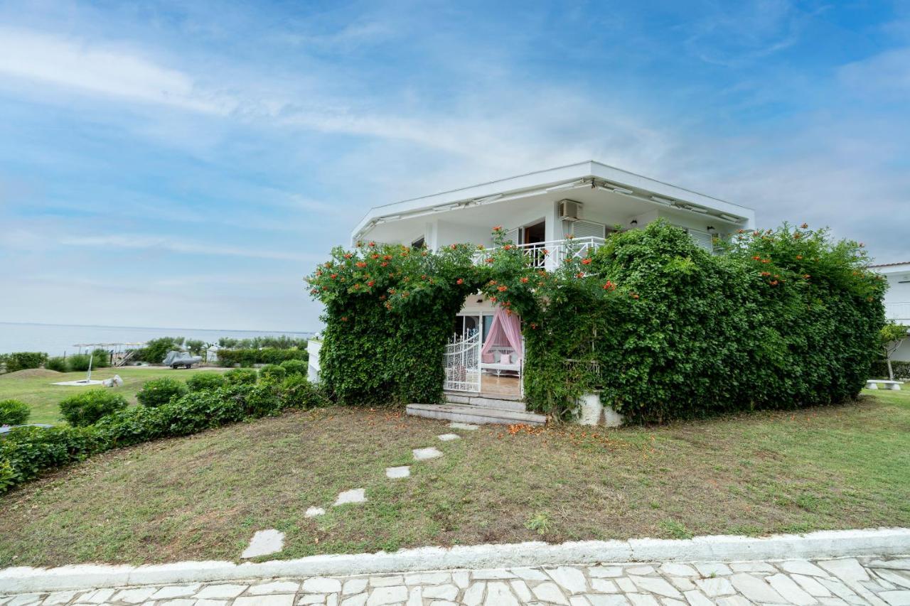 Delmare Dom Seafront Villa Kalyves Polygyrou Bagian luar foto